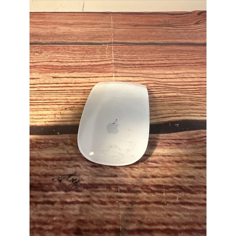 Genuine Apple A1296 White Wireless Bluetooth Magic Mouse - WORKING